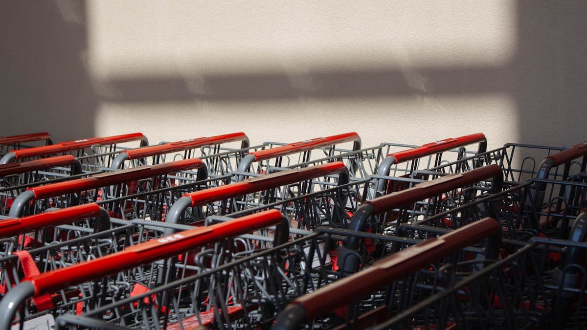Aldi vs Lidl: Which Discounter Is Cheaper in 2026?